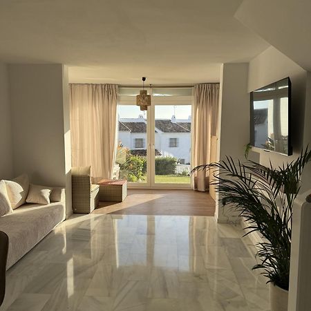 Stunning Chalet In Mijas-Costa Near Beach! Villa Luaran gambar