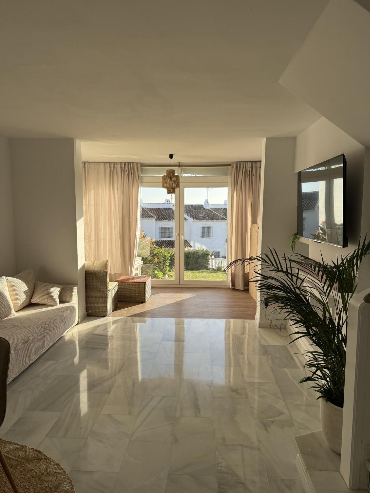 Stunning Chalet In Mijas-Costa Near Beach! Villa Luaran gambar